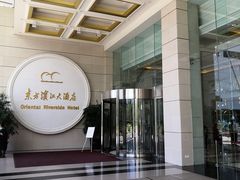 -东方滨江大酒店·滨江厅