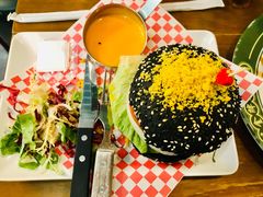 网红瀑布牛肉菠萝包-肥韬茶餐厅(南山mini店)