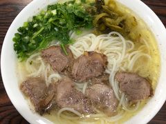 -花溪黄牛肉粉·金牌卤肉饭