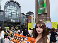 -王府井奥莱棋盘山小镇