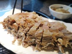 手抓羊肉-马老六清真餐厅(雁滩店)