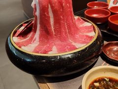 -牛YO寿喜烧·铁板烧和牛火锅自助(市府恒隆店)