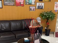 -雅悦齿科(顾村公园店)
