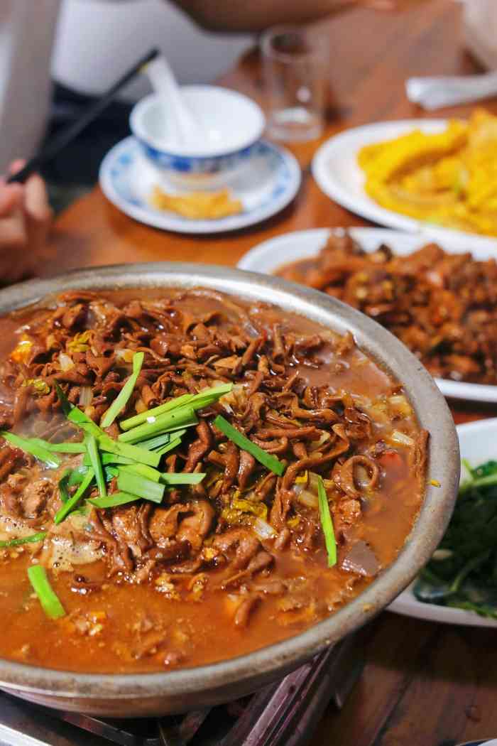 阿军饭店-"藏在市场街道里的美食 慕名打车而来,很接.