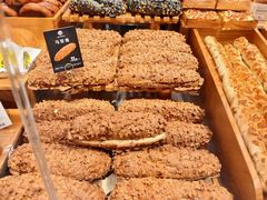 -万利隆·活力烘焙(人民路店)