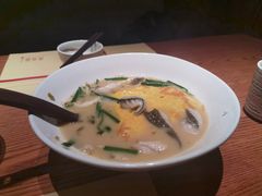 -荣家黄鱼面(前滩太古里店)