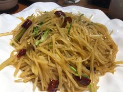 老味土豆丝-渔家风味·鲅鱼水饺·央视展播·海鲜天津菜(开发区店)