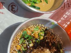 -大芊金重庆串串火锅(南京路店)