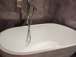 -香港倾城国际·美容美体中心