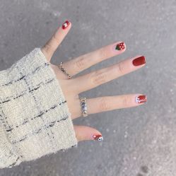 -UGIRL有个美甲