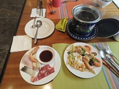 -岷山饭店-芝芝自助餐厅