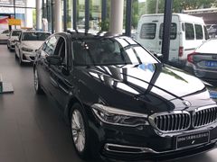 -上海宝信宝马4S店