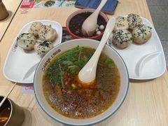 -小杨生煎(浦江欢乐颂店)