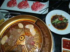 -猪啊牛呀羊啊铜盘烤肉(正大广场店)