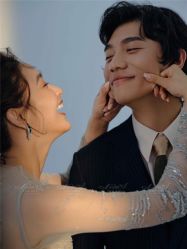 -易摄影婚纱摄影工作室