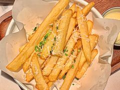 -阿妮叶李(光谷世界城店)