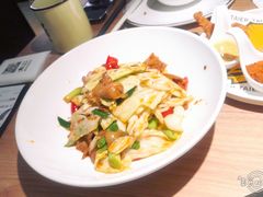 莲花白回锅肉-新太二·鲜料川菜(晶耀前滩店)