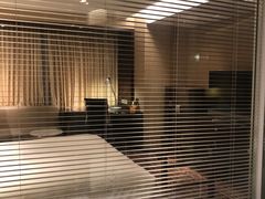 -上海龙之梦万丽酒店