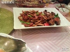 茶树菇牛柳-金八仙酒店