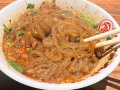 -万记麻辣烫国展总店