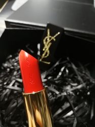 -YVESSAINTLAURENT