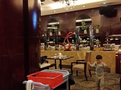 -荣誉国际酒店-海鲜自助餐厅(迎宾大道店)