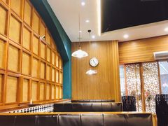 -胡须佬鸡煲四季火锅店(石厦西村直营店)