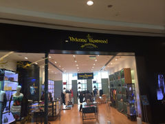 iphone_upload_pic-Vivienne Westwood(上海来福士广场店)