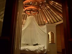 夜间房间-三亚亚龙湾人间天堂鸟巢度假村