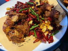 -川流不息·地道川菜·小龙虾(松东路店)