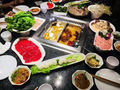 -怡品川宇火锅(宝立方店)