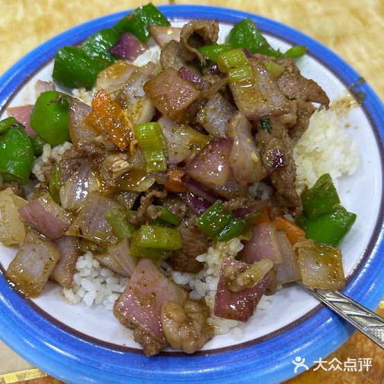 伊品轩清真民族餐厅
