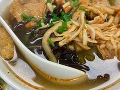 -卓雅桂林米粉