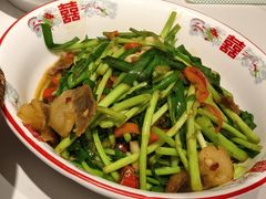 藜蒿炒腊肉-回家吃饭·地道南昌菜(建德观总店)