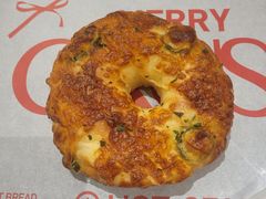 -HOT CRUSH趁热集合·现烤面包(环球港店)