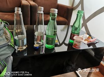 感觉挺好，有餐食，虽然味道真的…