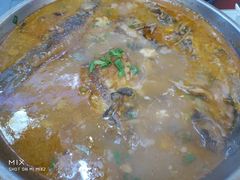 野生杂鱼锅-香乡美食府特色肥西老母鸡(三河古镇店)