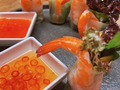 越南传统生包鲜虾春卷-来龙里 精致 东南亚餐室(万象城店)