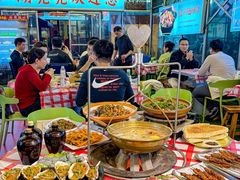 -江湖亮亮蒸虾大排档烤全羊清真(武汉总店)