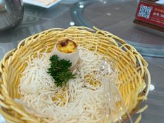 榴莲焗蛋-四海酒家生态粤菜