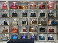 -奢物·巴黎站奢侈品回收寄售