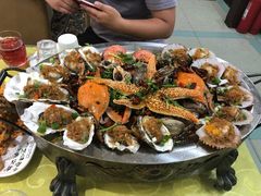 -大城·烧烤海鲜大排档(台东店)