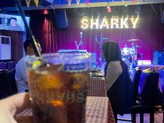 -鲨鱼美式餐厅酒吧Sharky