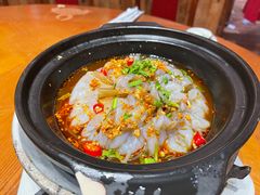 -老滇山寨•云南特色菜•地方菜•民族风情歌舞表演(金碧店)