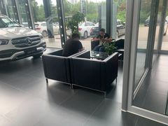 -河北盛世之星奔驰4S店(赵佗公园店)