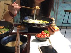 -蒙小妹骨汤饭.米线(新光路店)