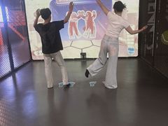 -极限PLAY运动娱乐新世界·团建派对潮玩休闲馆·室内蹦极高空游乐园