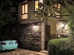 -三亚亚龙湾五号度假别墅酒店