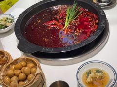 -卤校长老火锅(杨家坪直营店)