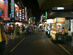 -六合夜市